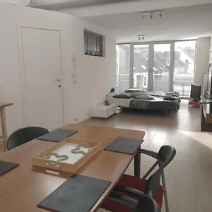 Apartment Sfeervol Rustige Loft, Ostende